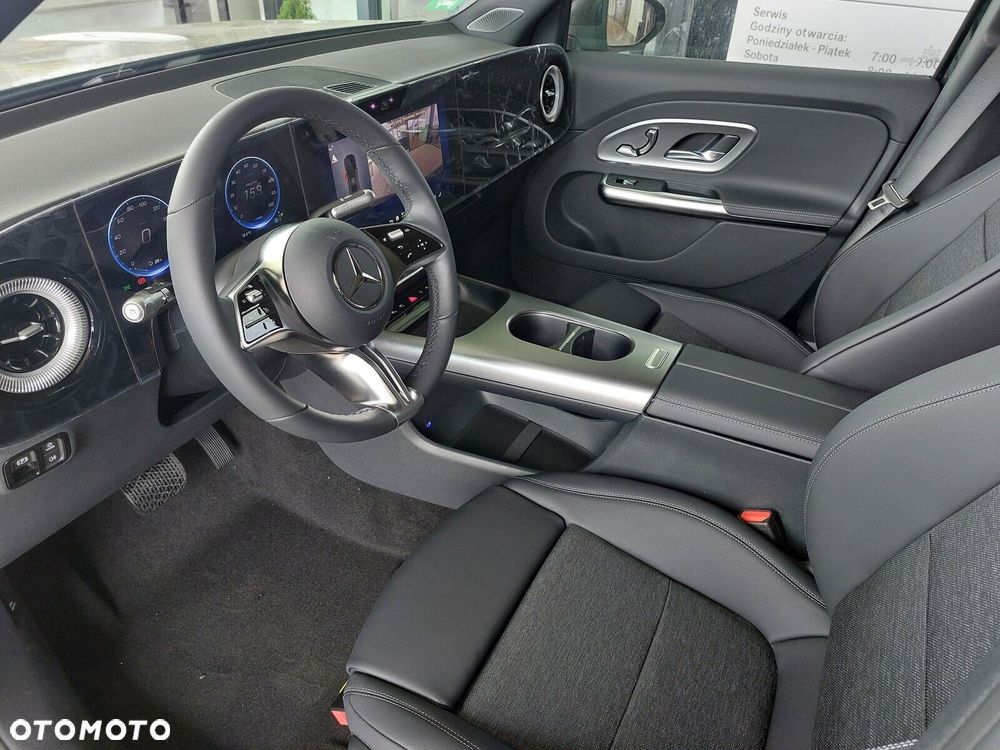 Mercedes-Benz GLB - 7