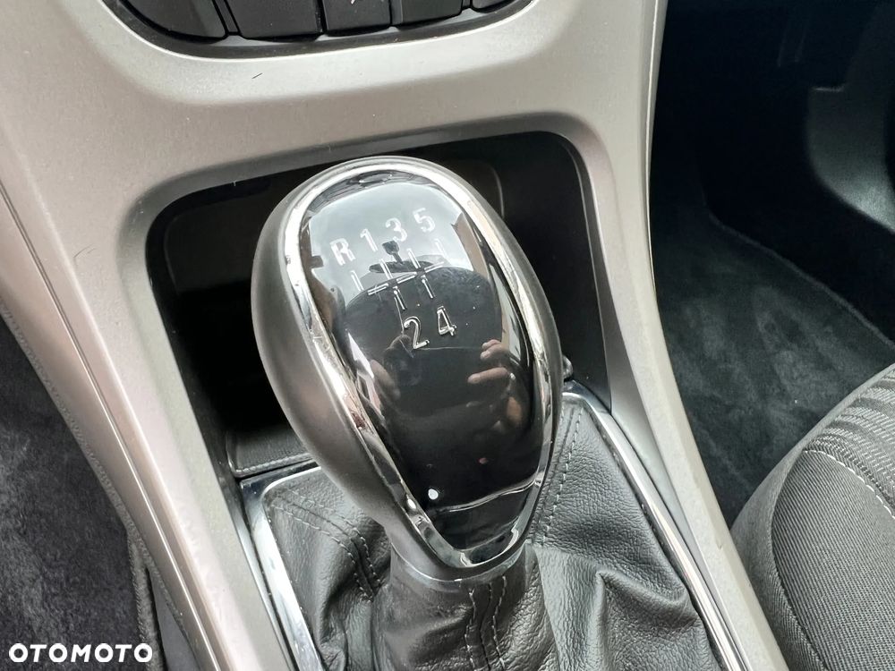 Opel Astra 1.4 Selection - 18