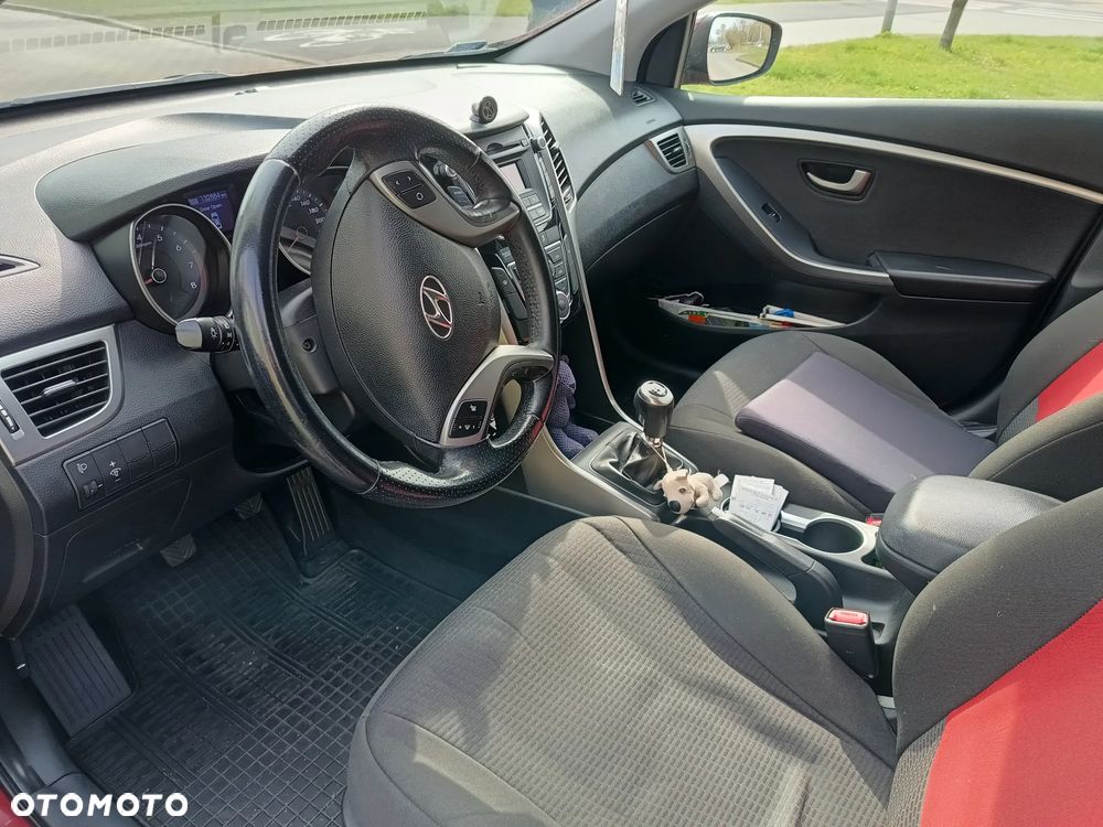 Hyundai i30 1.6 Classic + - 4