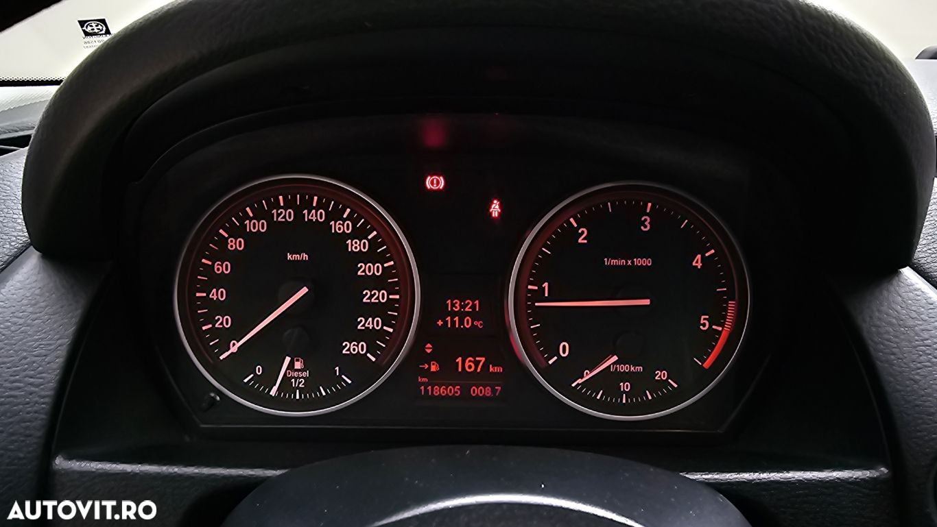 BMW X1 xDrive18d - 16