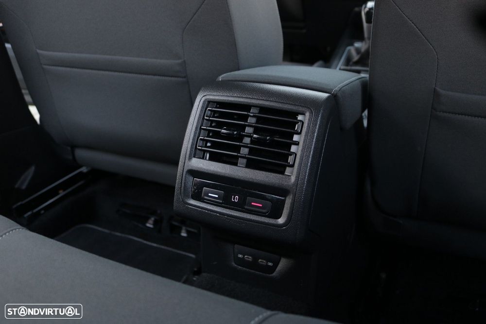 VW Golf 2.0 TDI Life - 23