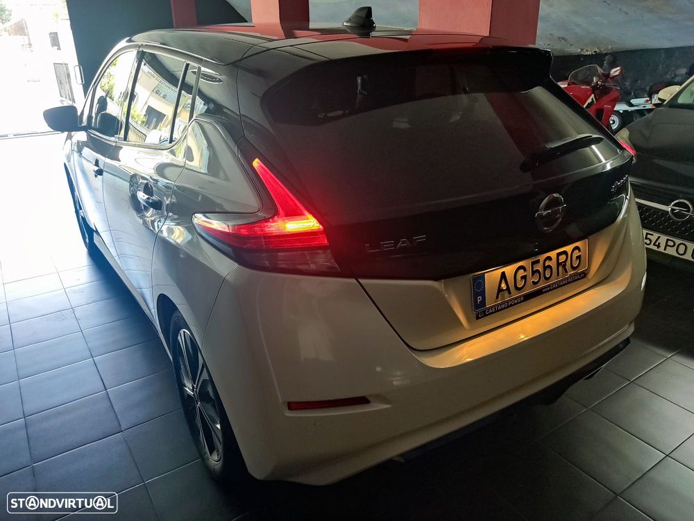 Nissan Leaf Tekna ProPilot Park - 13