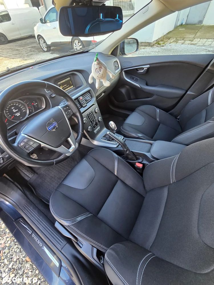 Volvo V40 D2 Momentum - 7