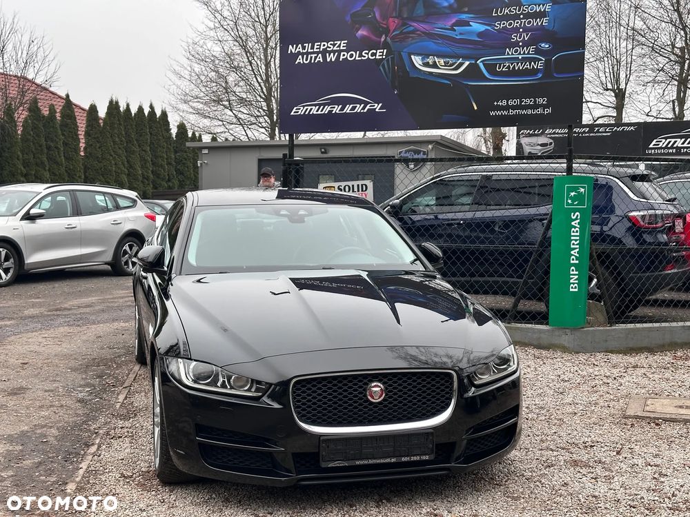 Jaguar XE 20d Prestige - 16