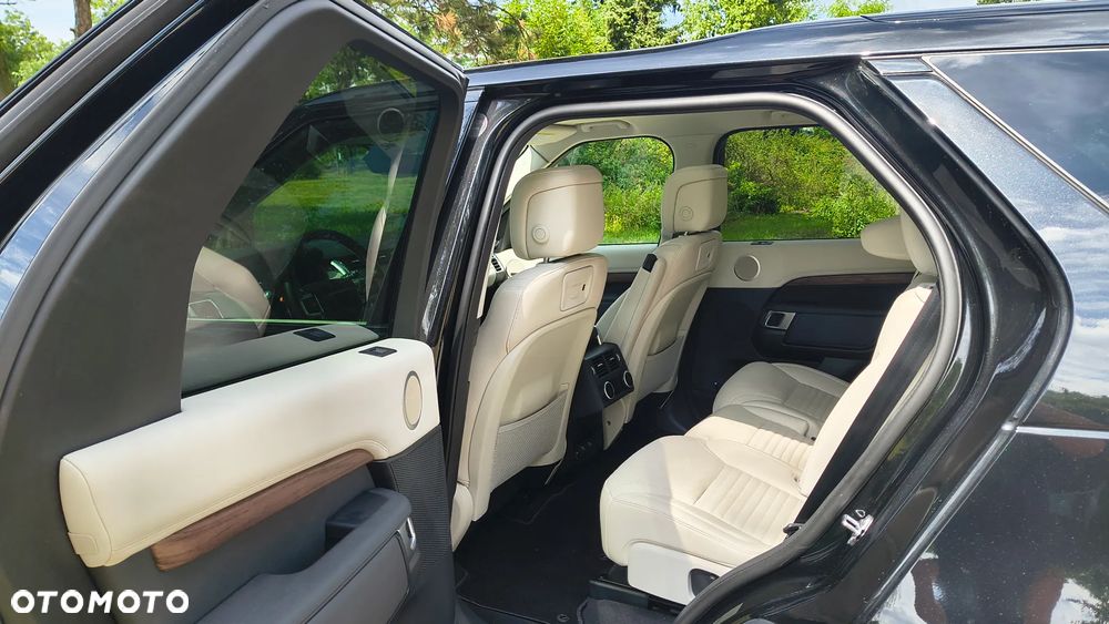 Land Rover Discovery 2.0 P300 - 9