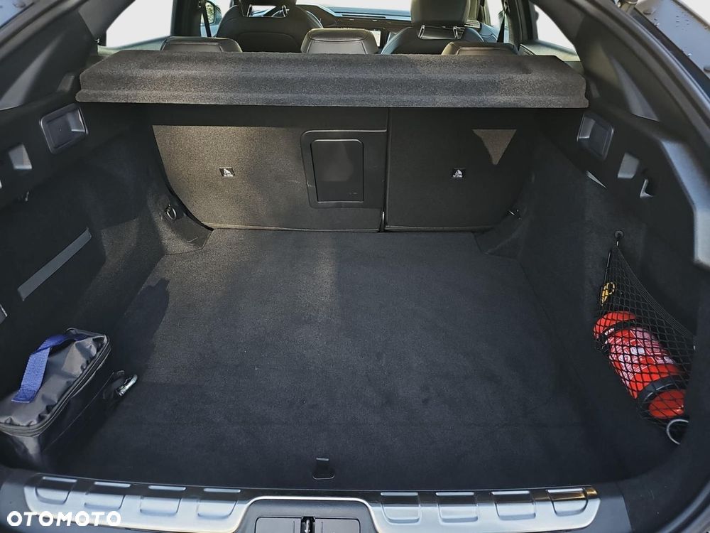 Peugeot 408 - 25