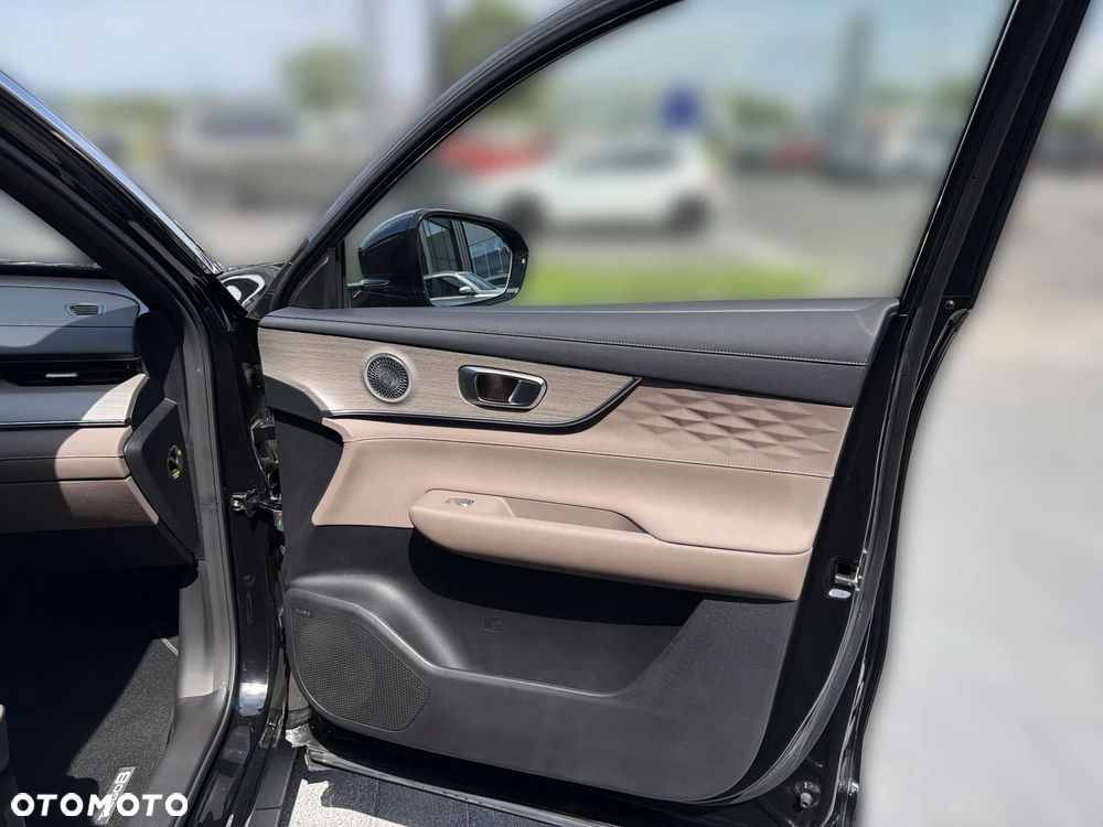 Chery Tiggo 8 1.5 T-GDI Super Hybrid Prestige DCT - 28