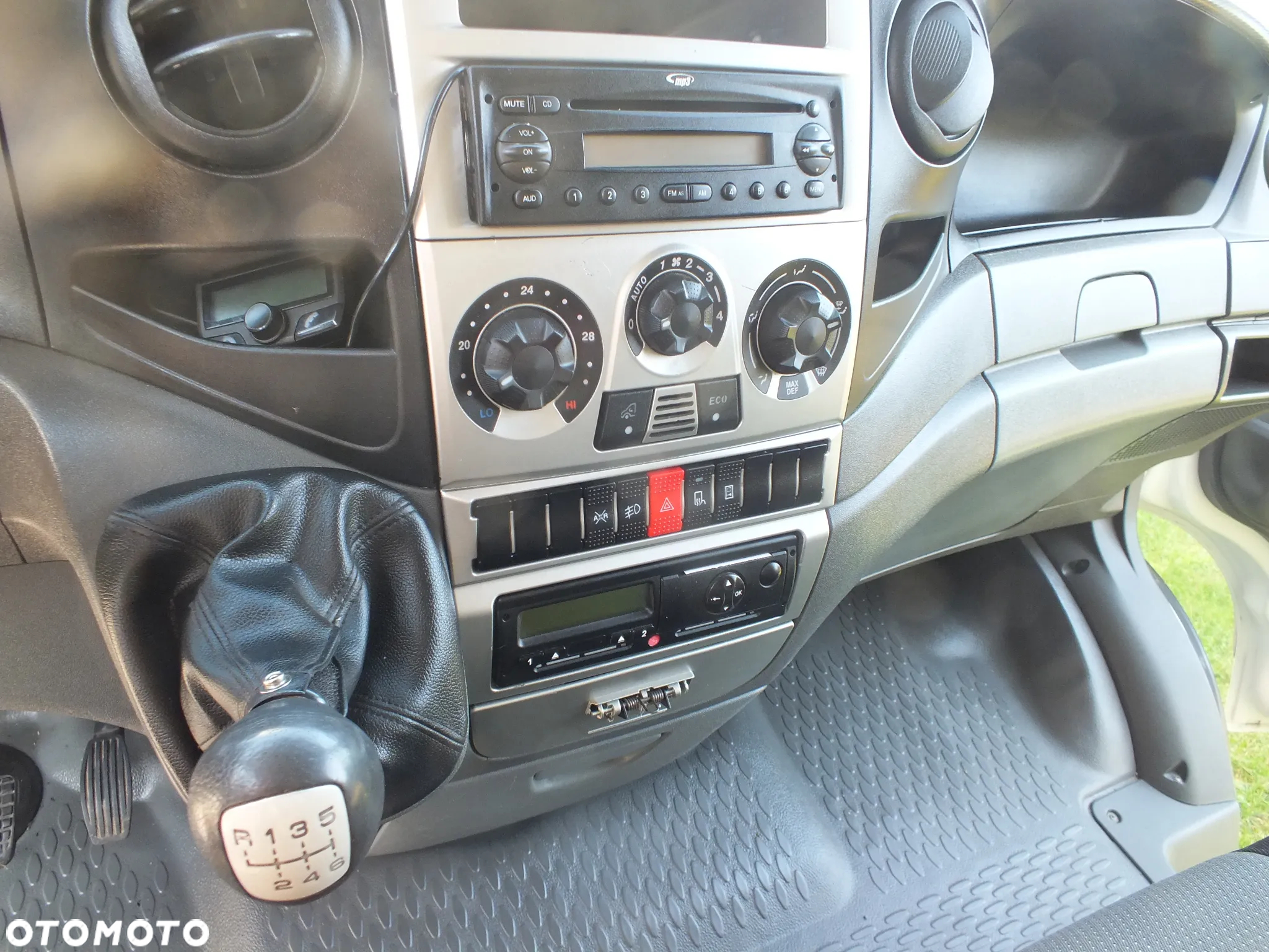 Iveco 50C14 - 11