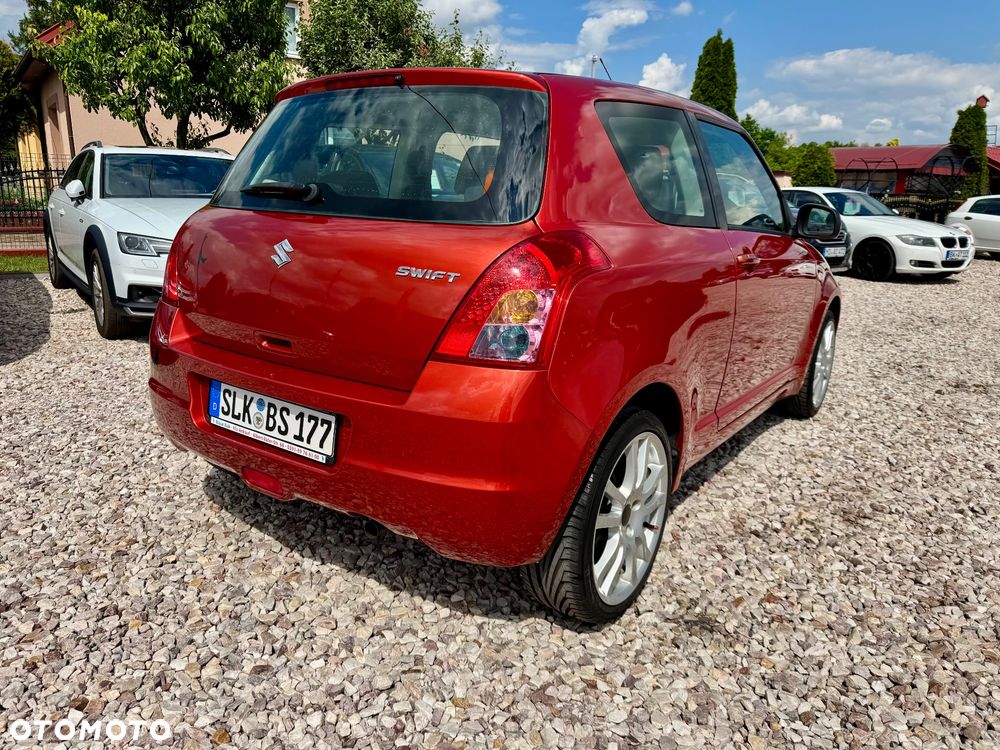Suzuki Swift - 4