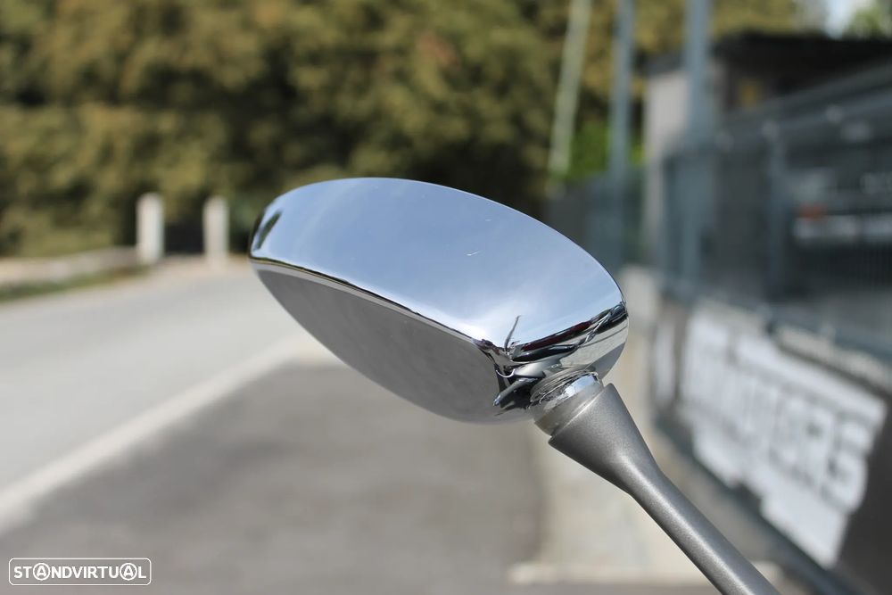 Piaggio Vespa 946 Ricordo - 20