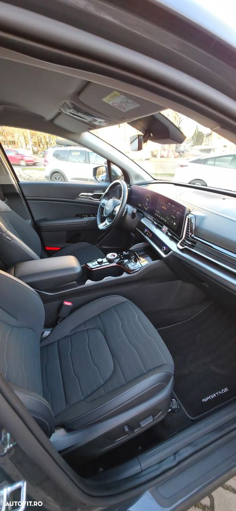 Kia Sportage 1.6 T-GDI HEV 6AT 4x2 Business Line - 8