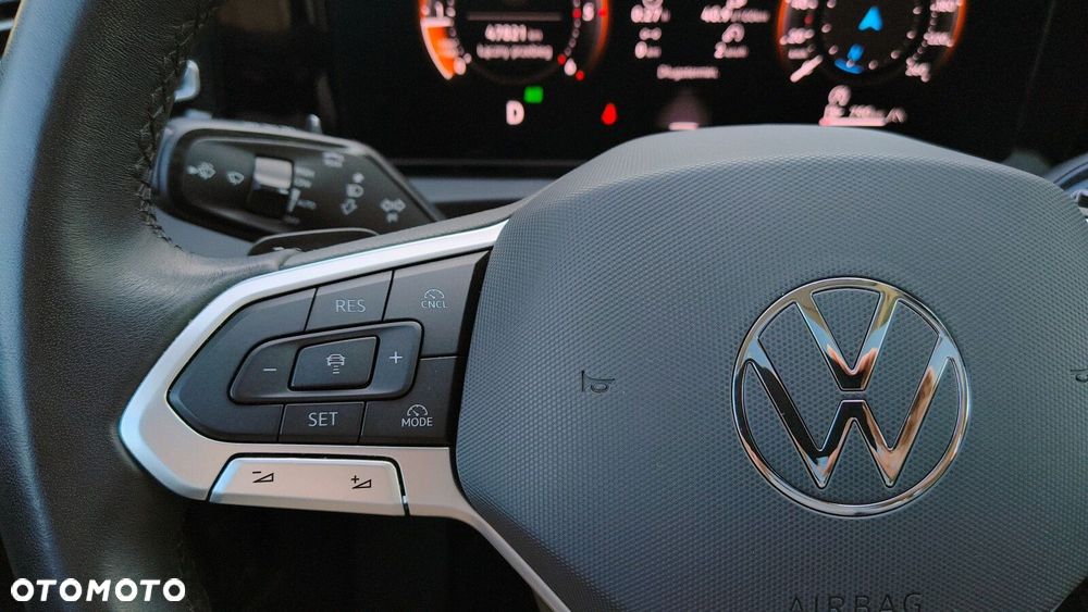 Volkswagen Tiguan - 17
