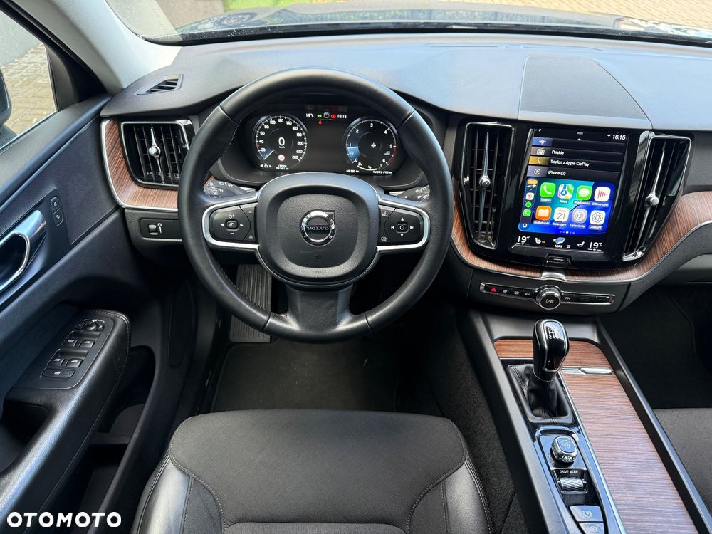 Volvo XC 60 D3 Momentum Pro - 29