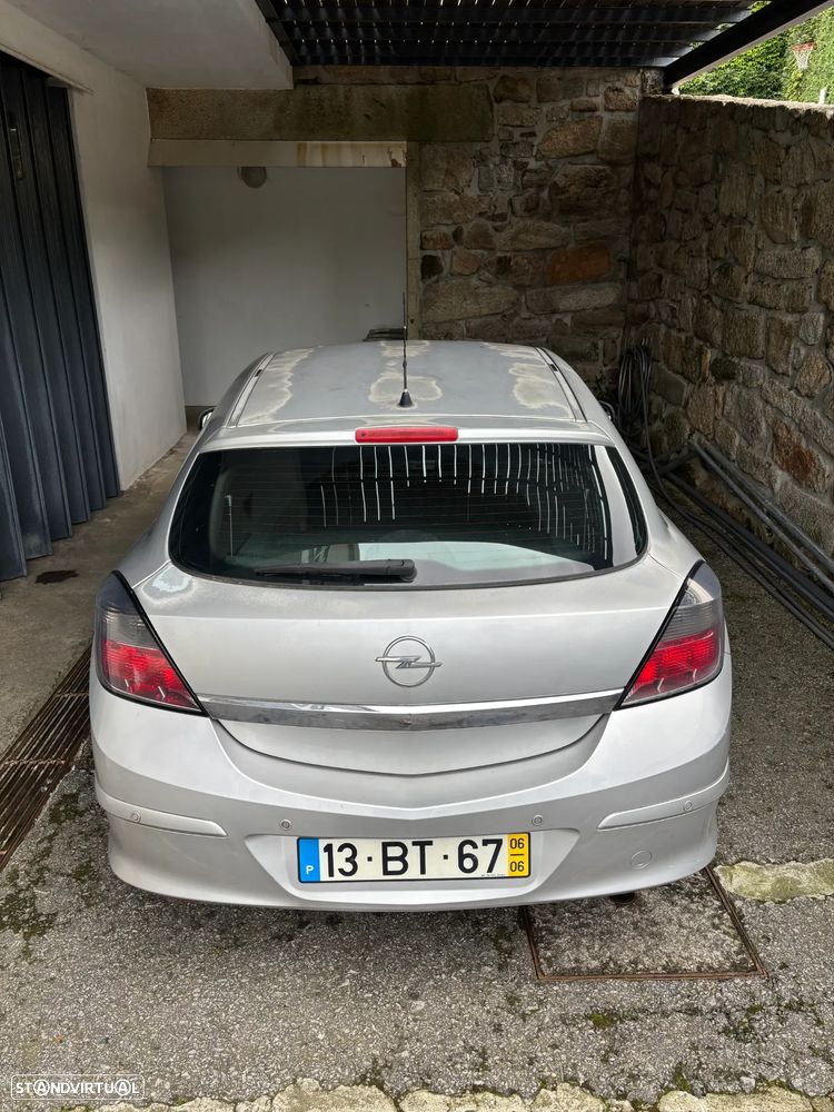 Opel Astra GTC 1.7 CDTi - 2