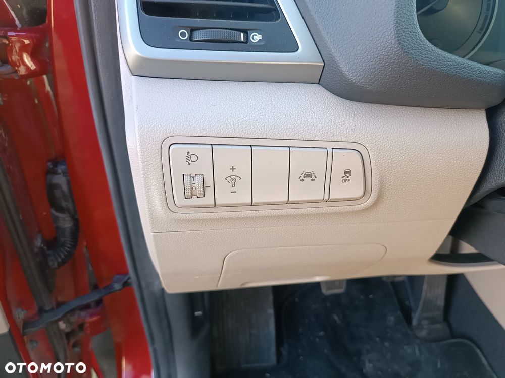 Hyundai Tucson 2.0 CRDi 2WD Trend - 11