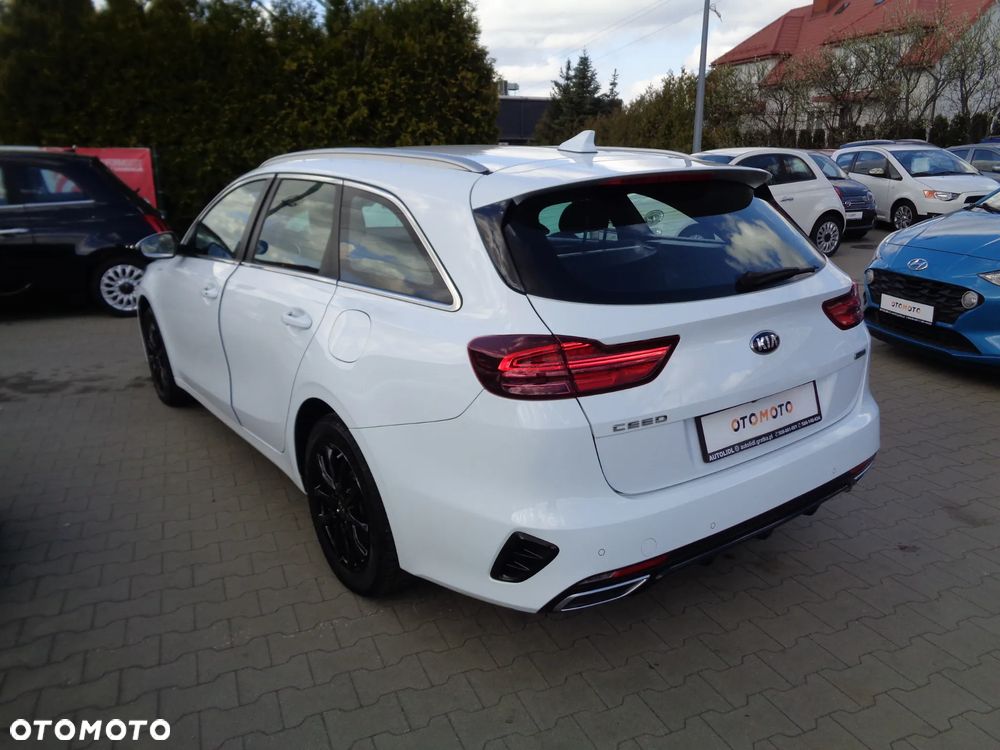 Kia Ceed 1.6 GDI DCT OPF Platinum Edition - 12