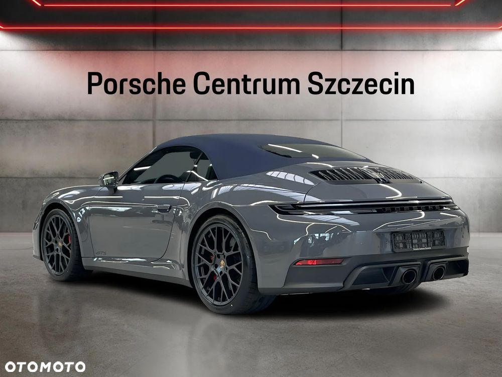 Porsche 911 Carrera T-Hybrid 4 GTS - 3