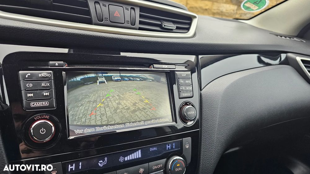 Nissan Qashqai 1.2 DIG-T TEKNA - 25