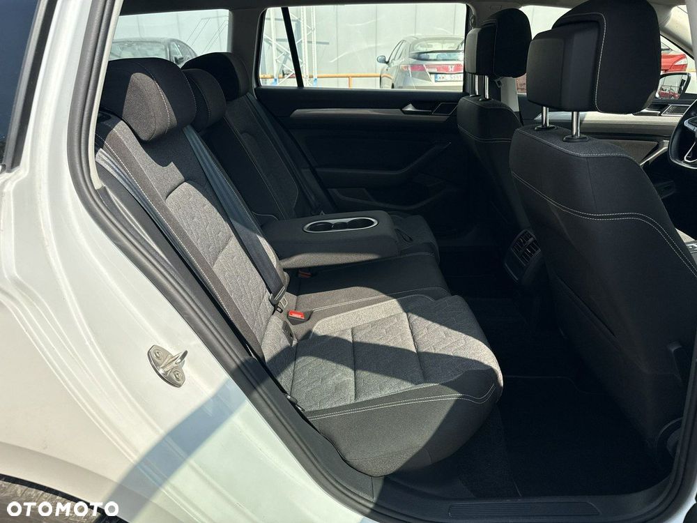Volkswagen Passat 1.5 TSI EVO Business DSG - 18