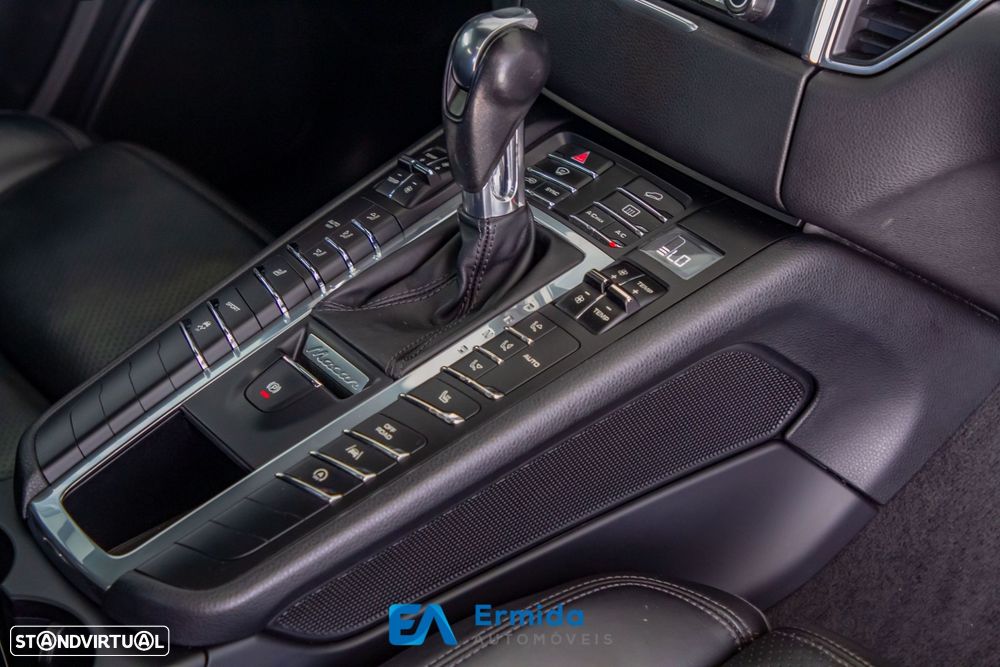 Porsche Macan S All Weather - 31
