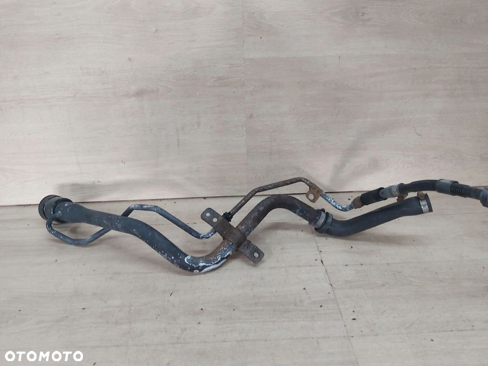 Toyota Rav4 II wlew paliwa 1,8 2,0 vvti benzyna 3D ORYGINAŁ - 3