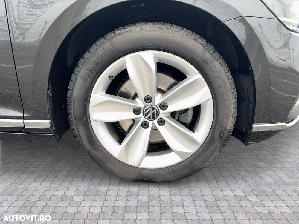 Volkswagen Passat 2.0 TDI DSG Highline - 7