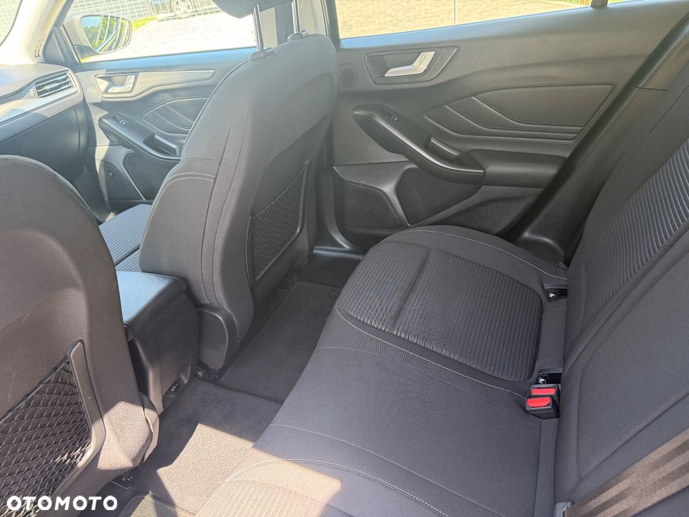 Ford Focus 2.0 EcoBlue Titanium Business - 9