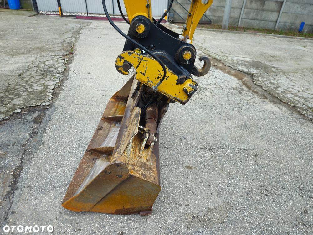 Caterpillar 313 D - 17