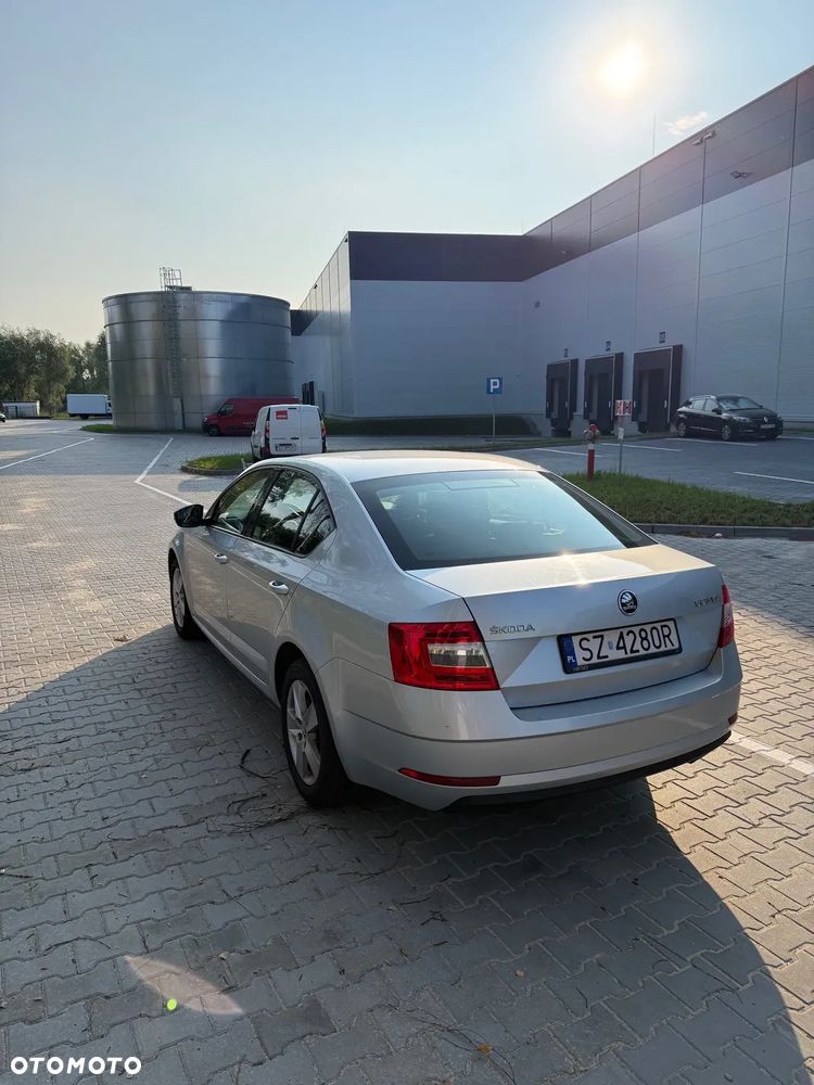 Skoda Octavia 1.6 TDI Ambition - 2