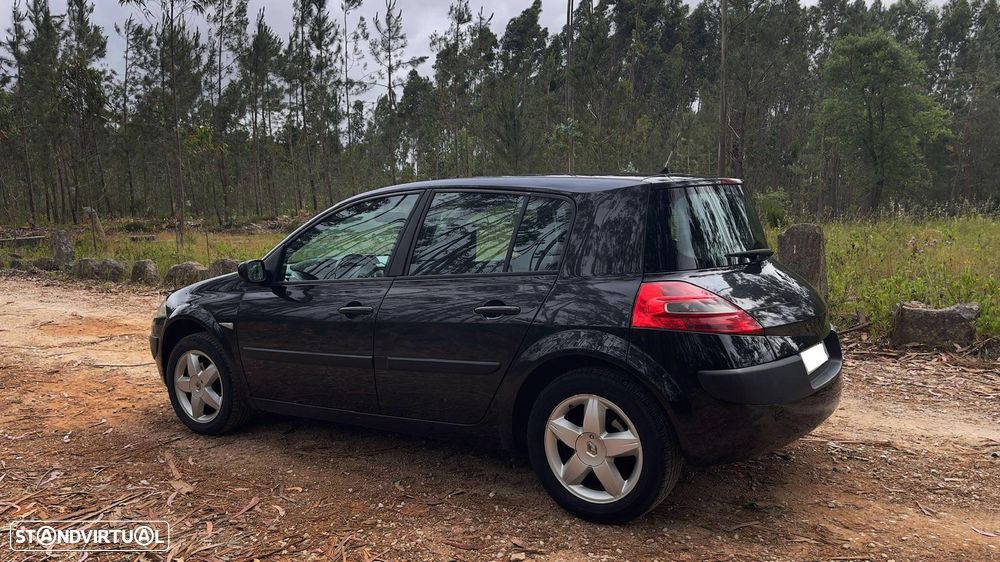 Renault Mégane 1.5 dCi Dynamique Luxe - 21