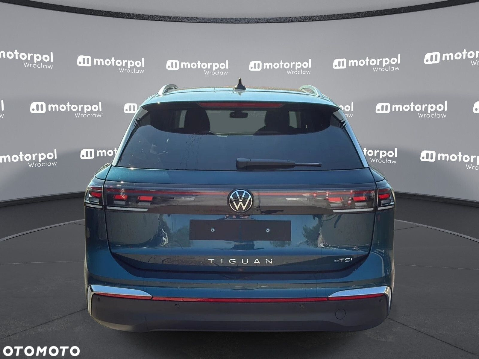 Volkswagen Tiguan - 9