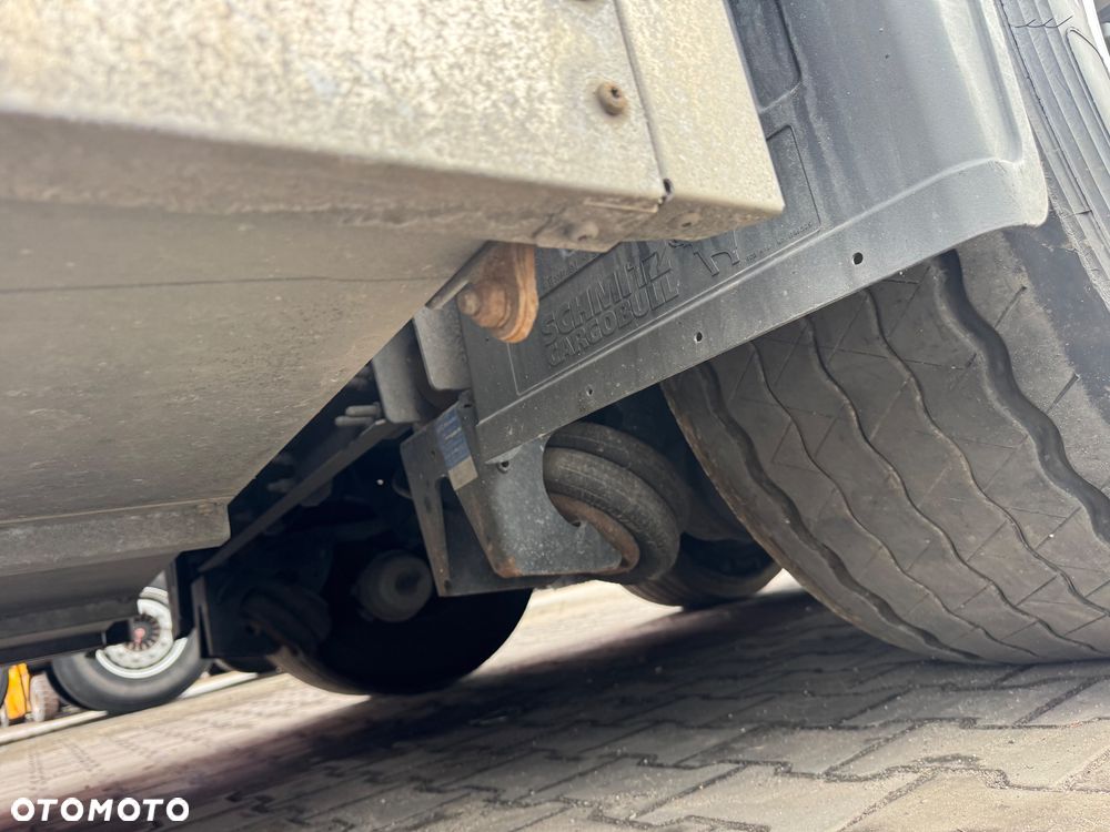 Schmitz Cargobull Mega 2021 opony 80% - 11