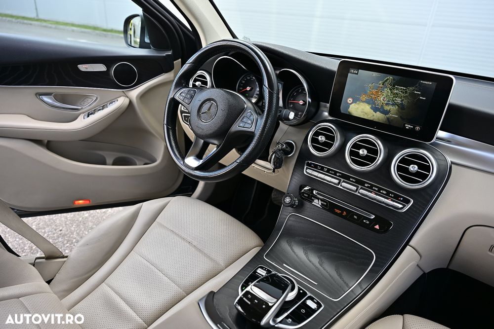 Mercedes-Benz GLC 250 4MATIC - 7