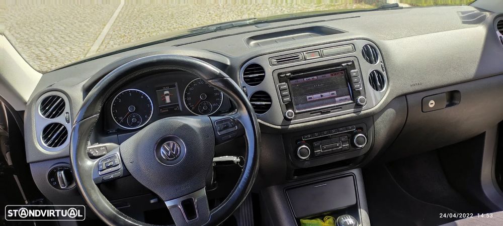 VW Tiguan 2.0 TDi Sport 4Motion - 5