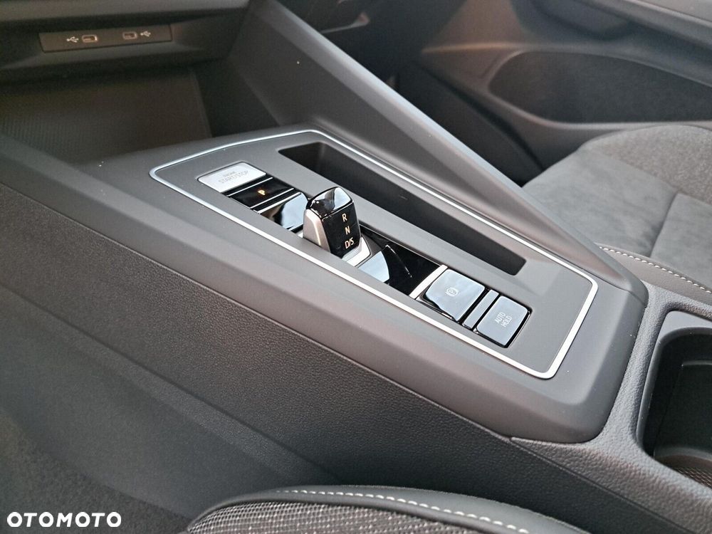 Volkswagen Golf Variant - 15