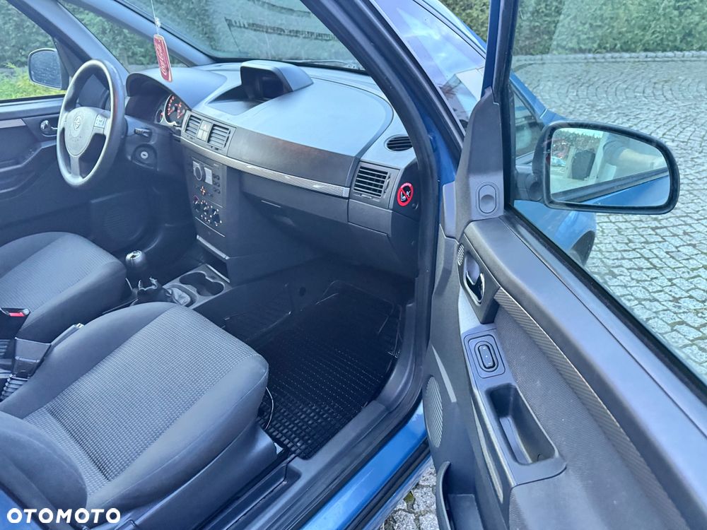 Opel Meriva - 24
