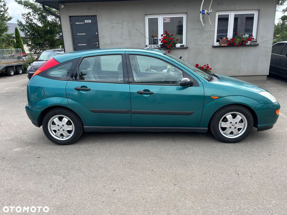 Ford Focus 1.8 Trend - 7
