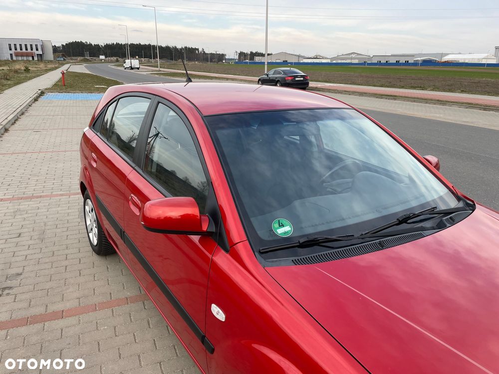 Kia Rio 1.4 Family - 12