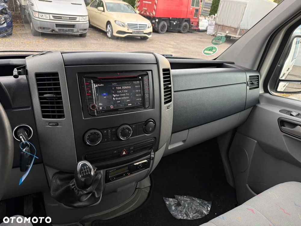 Volkswagen Crafter - 16