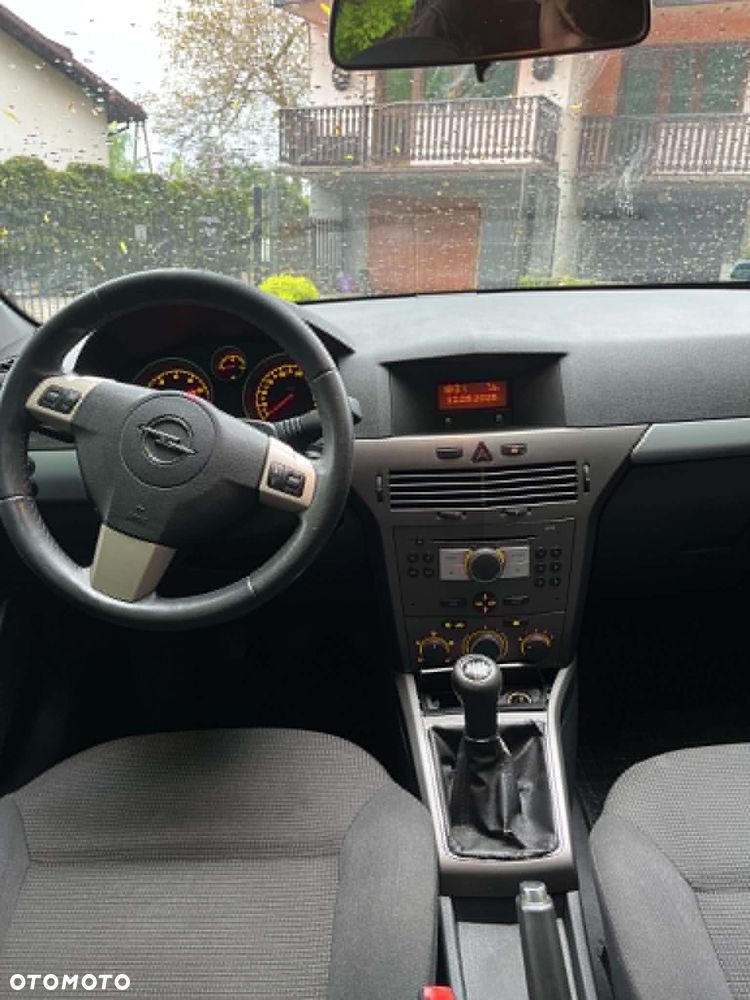 Opel Astra 1.6 - 8