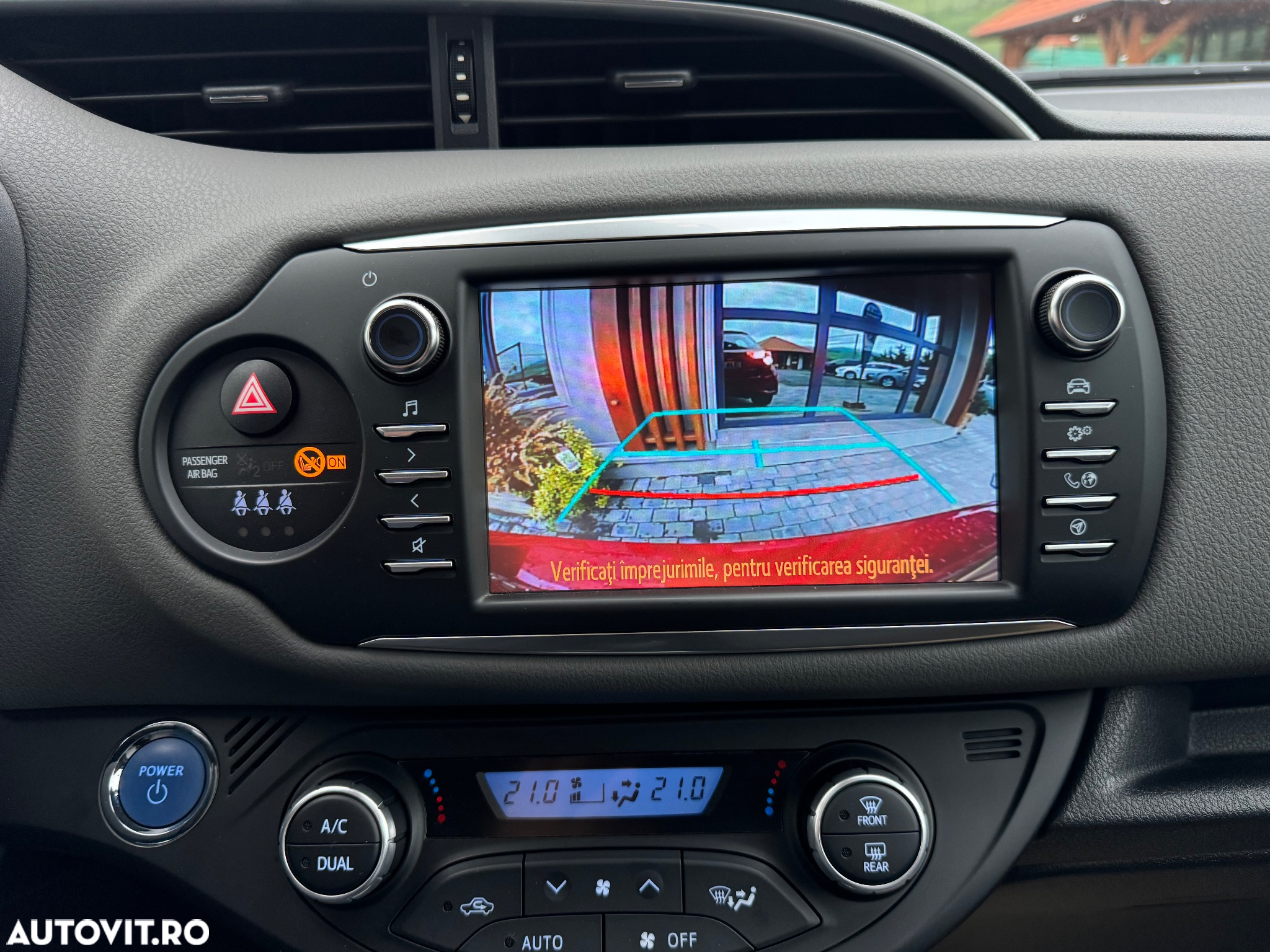 Toyota Yaris 1.5 VVT-i HSD Terra - 22