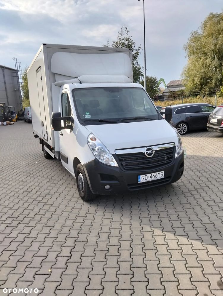 Opel Movano