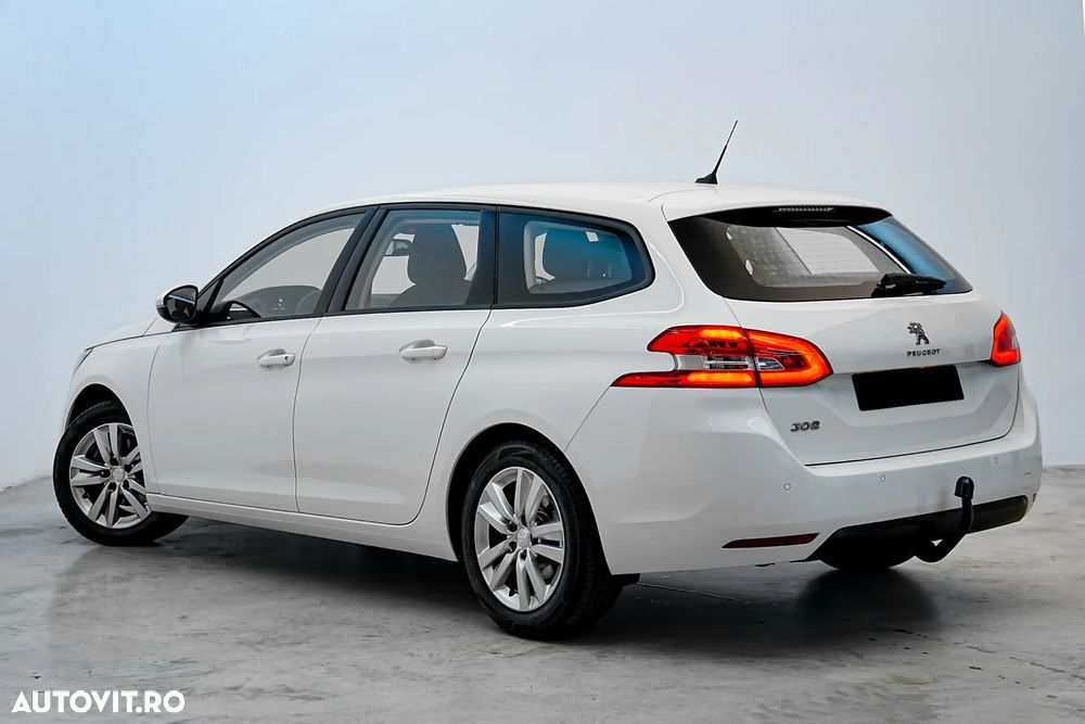 Peugeot 308 2021 photo 3