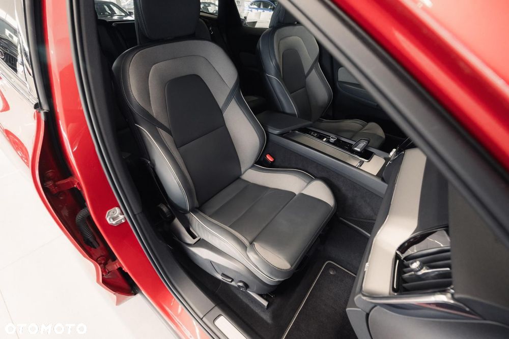 Volvo XC 60 B5 B AWD R-Design - 15