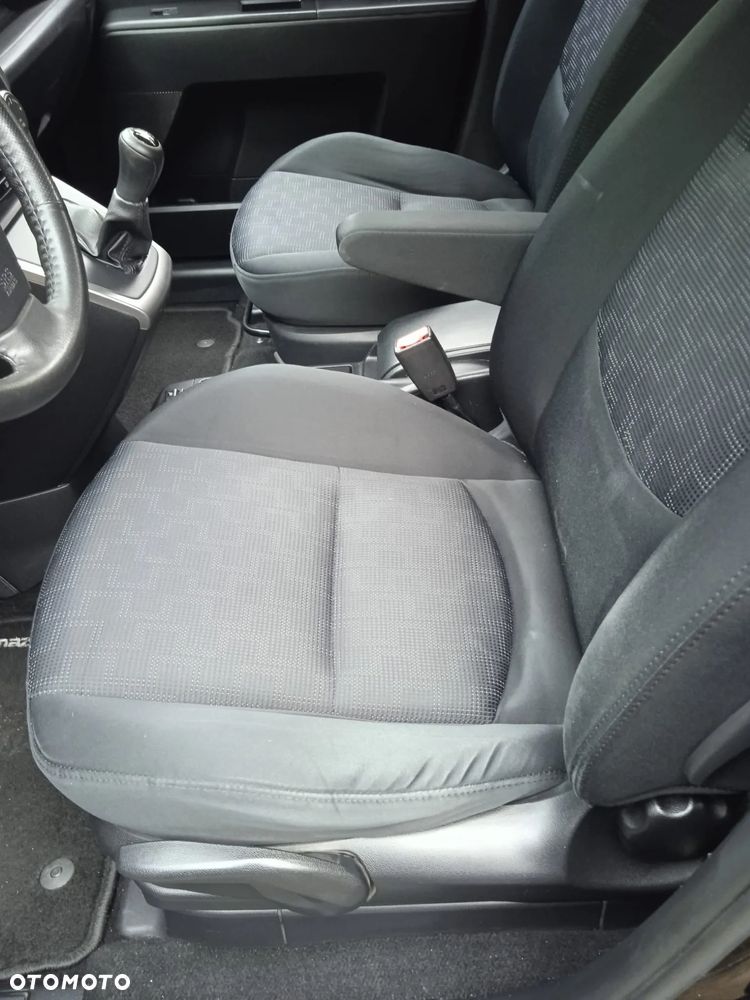 Mazda 5 - 14
