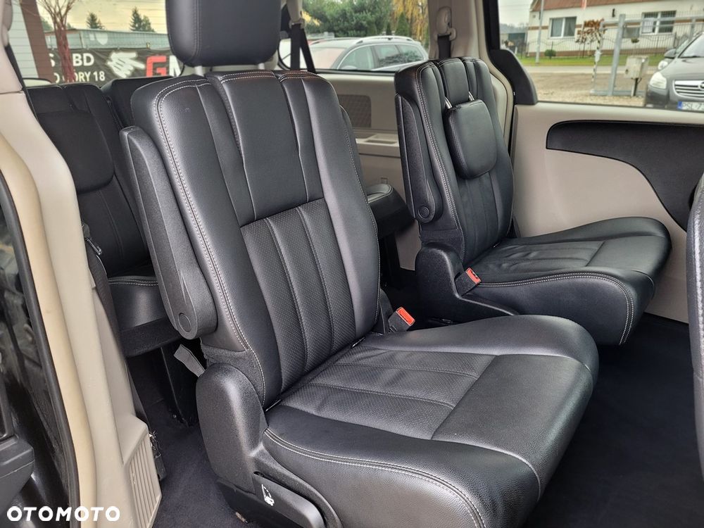 Lancia Voyager 2.8CRD Gold - 18
