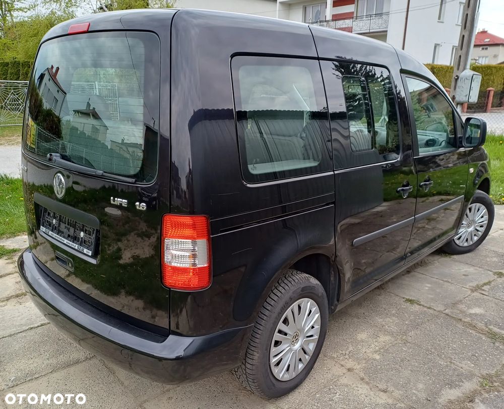 Volkswagen Caddy 1.6 Life (7-Si.) - 4