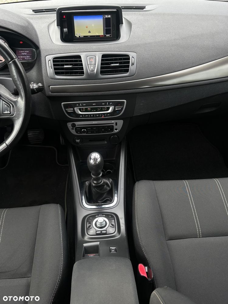 Renault Megane 1.6 16V 110 Paris Business - 10