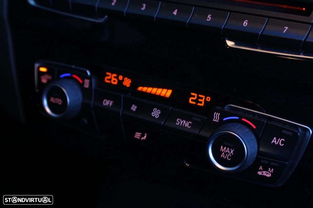 BMW X1 16 d sDrive Line Sport - 49