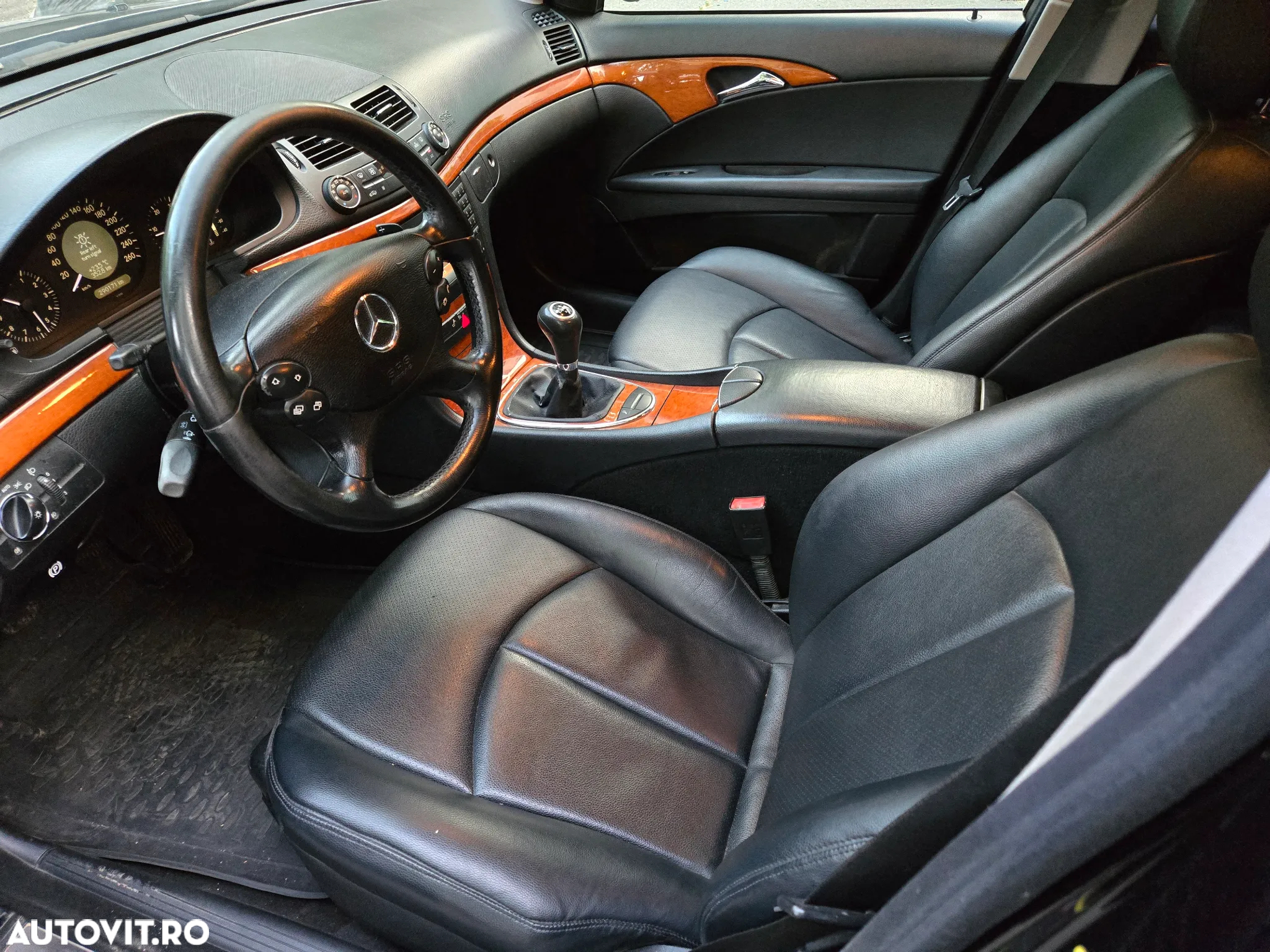 Mercedes-Benz E 220 CDI Estate - 10